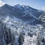 In Abondance Valley With Stunning Views *